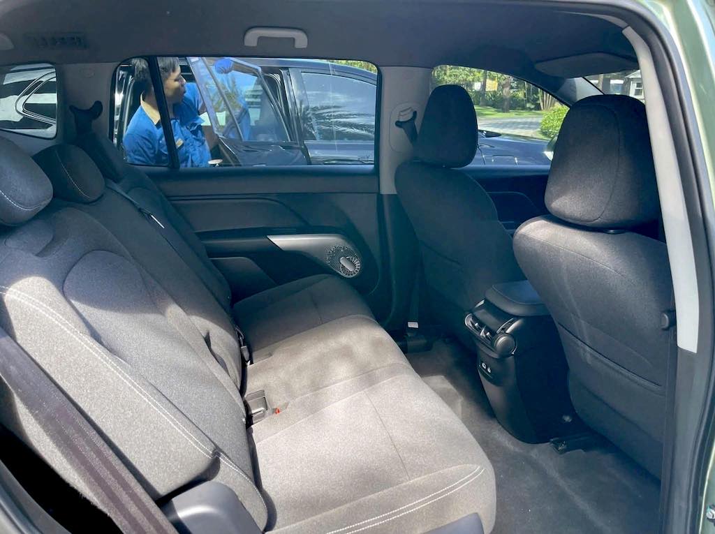 Khoang ghế sau VinFast Limo Green — nội thất MPV điện 7 chỗ Green Series rộng rãi